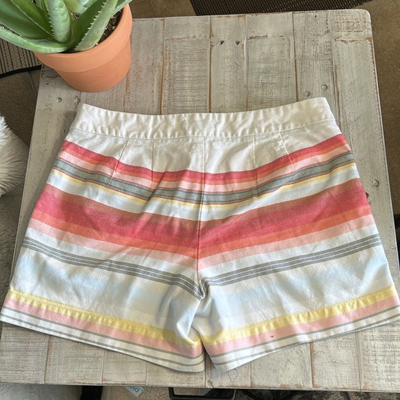 TOMMY HILFIGER MULTICOLOR STRIPES, FLAT HIGH WAIST, POCKET SHORTS SIZE 10 - Picture 2 of 13